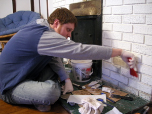 Remove latex paint from brick