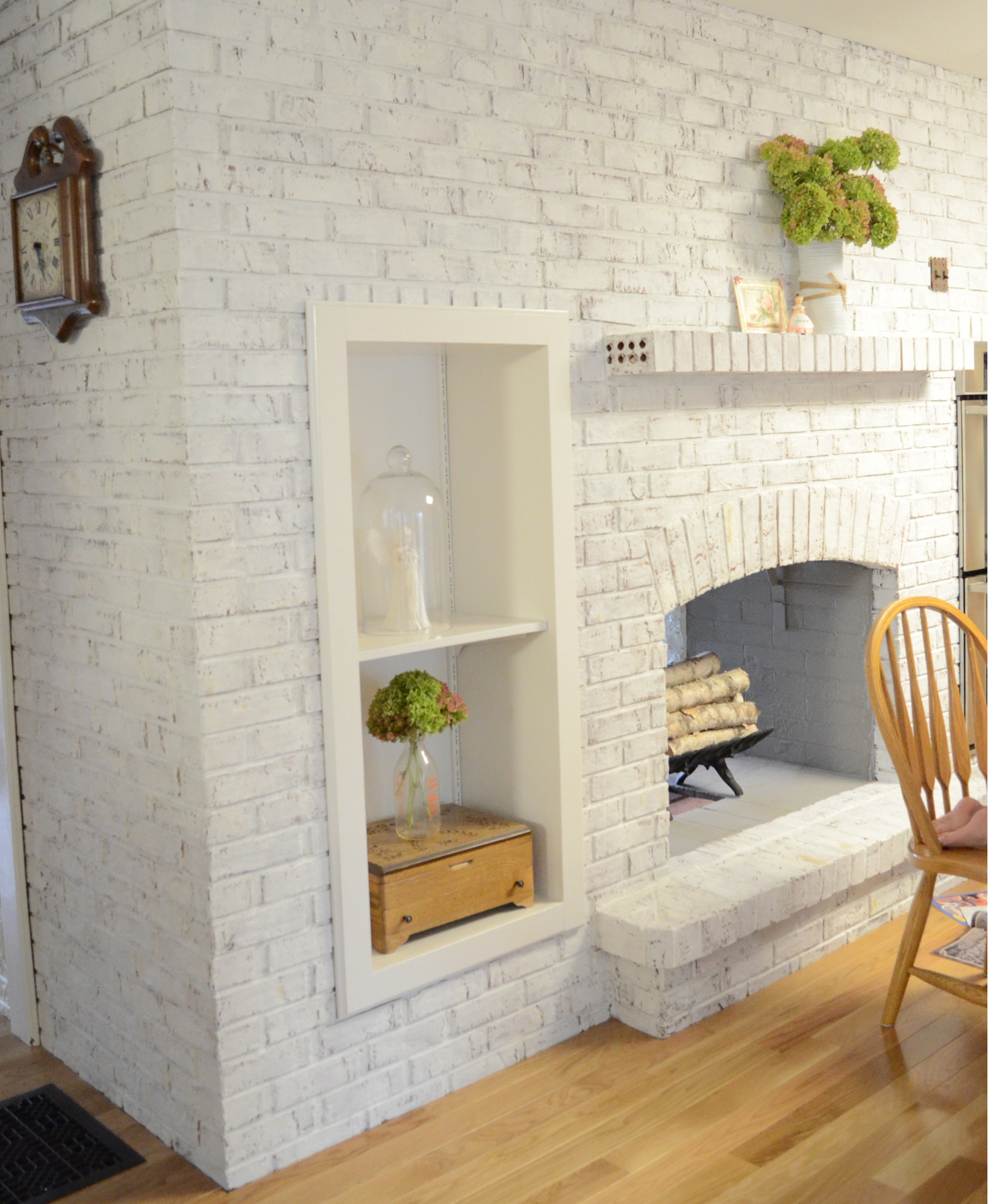 Painting A Fireplace With Chalk Paint Fireplace Painting